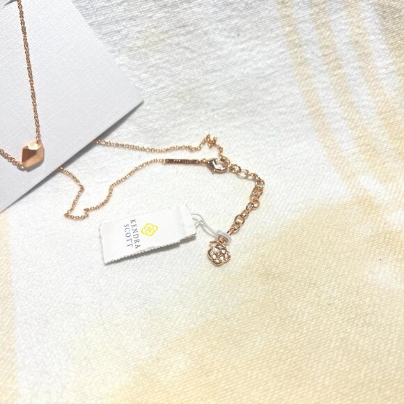 NWT Kendra Scott Rose Gold Laureen Pendant Necklace - Picture 7 of 12